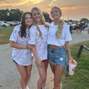 Meet your Posher, Brinlee